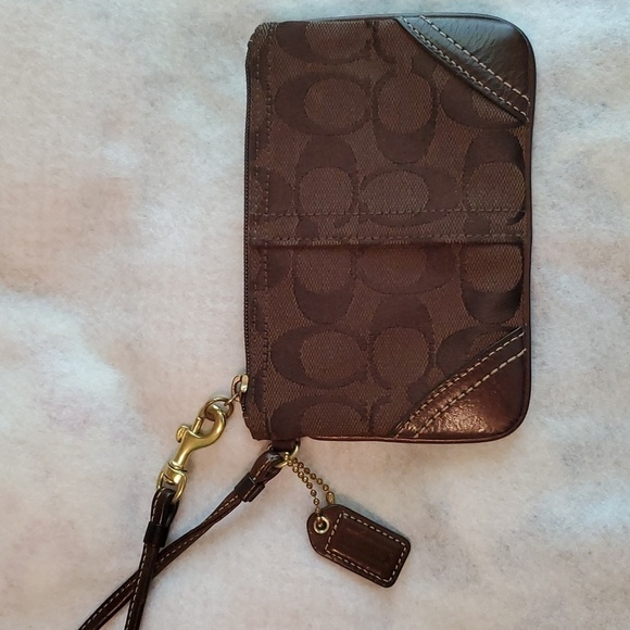 Coach Brown Classic C Print Zip Wristlet - Picture 2 of 5